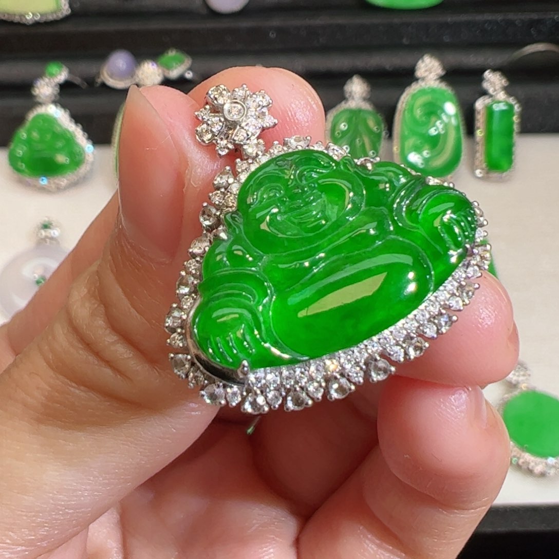 翡翠吊坠(不含链)18K金镶嵌