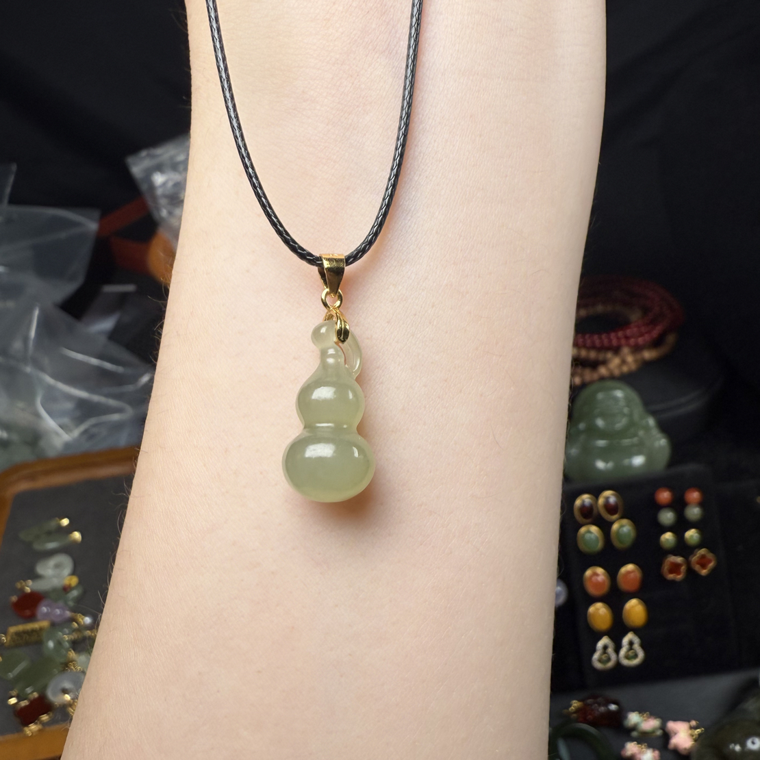 天然和田玉葫芦吊坠20mm*10mm