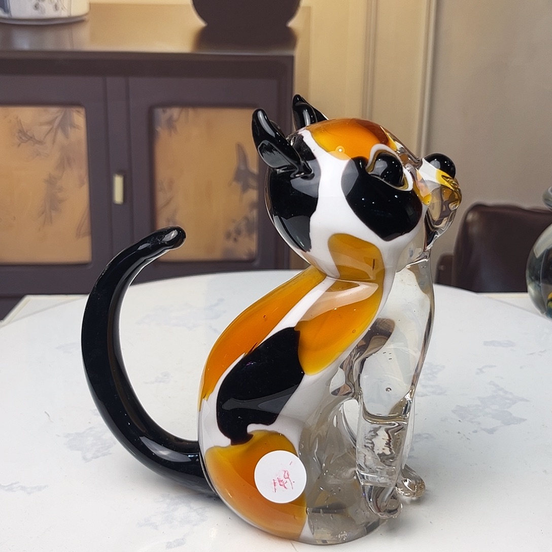 手工艺品琉璃琉璃的颜色是什么颜色