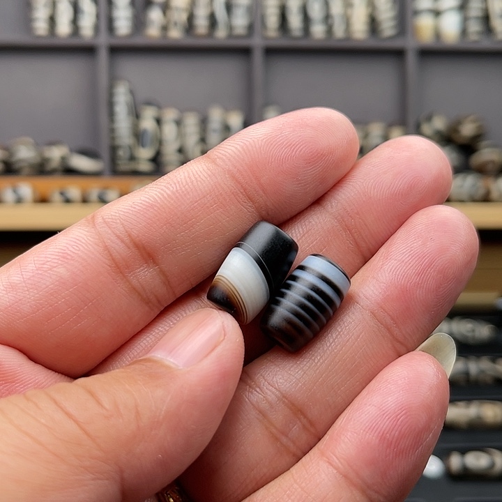 玛瑙/玉髓颈饰未镶嵌玛瑙条纹