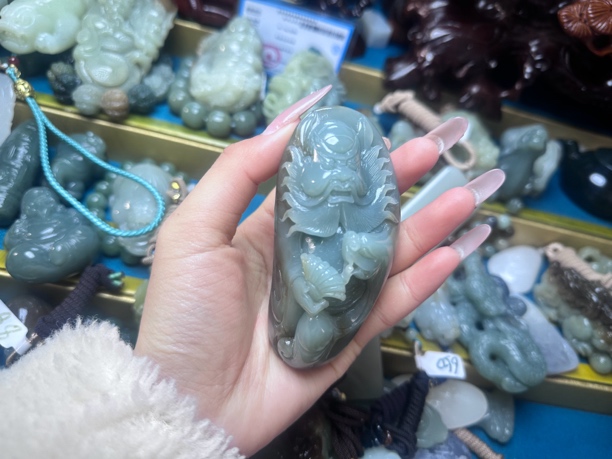 和田玉钟馗手把件