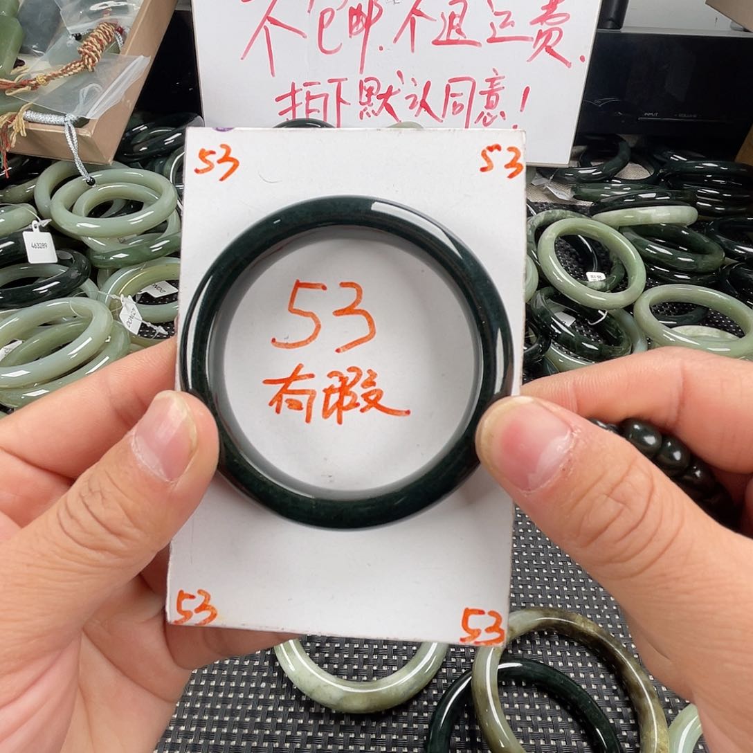 和田玉颈饰未镶嵌煊****饰
