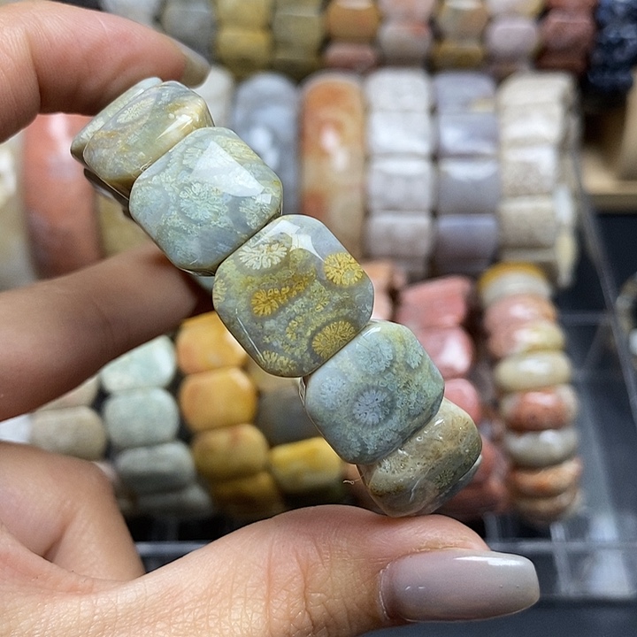 硅化玉未镶嵌好看