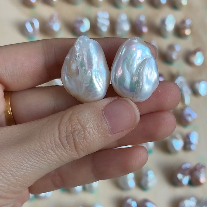 淡水珍珠银S925镶嵌耳饰