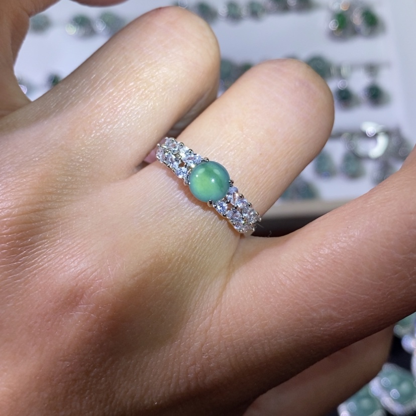 【闪购商品】翡翠颈饰未镶嵌天然