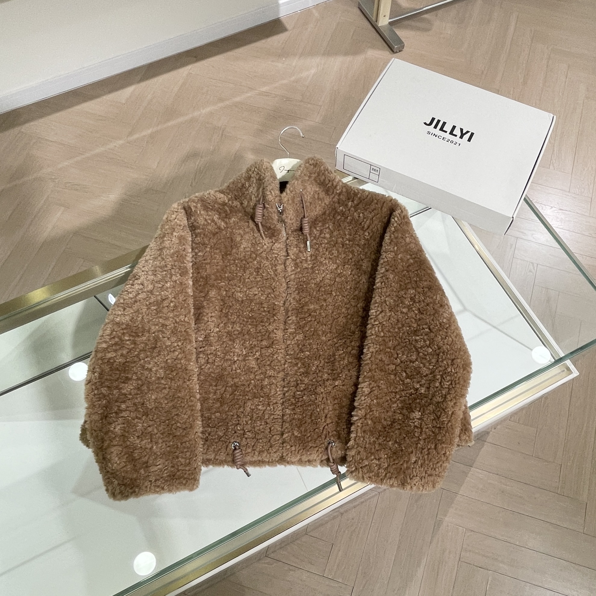 JILLYI珠海店【焦糖栗子】棕色宽松型街头慵懒百搭风气质休闲外套