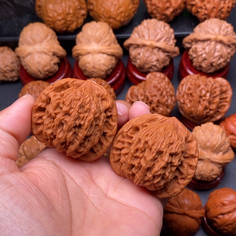 【闪购商品】文玩核桃把件43虎头