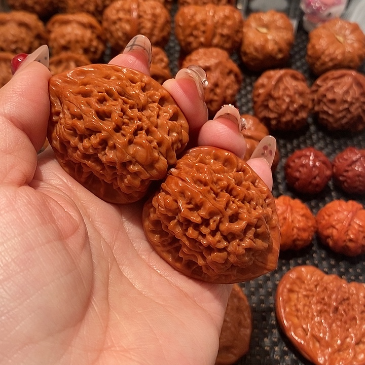 L***g文玩核桃吊坠官帽0978