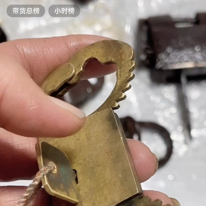 文玩开门成对铜器