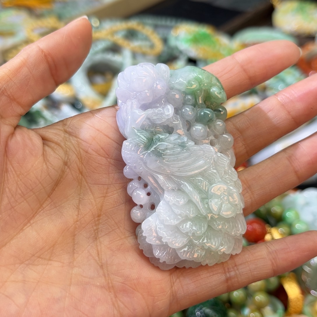 翡翠颈饰未镶嵌待编款