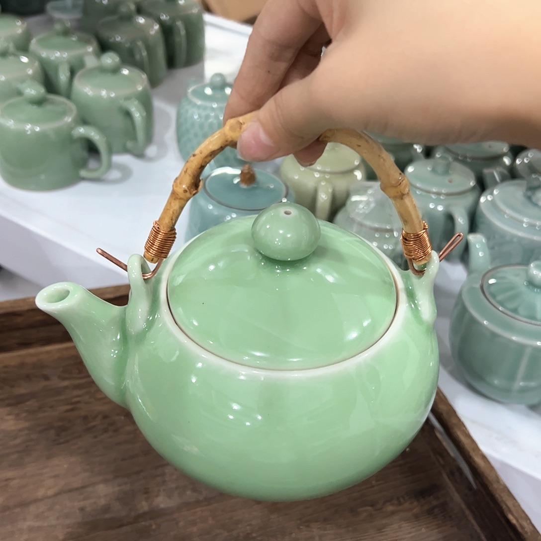 云间青瓷龙泉青瓷