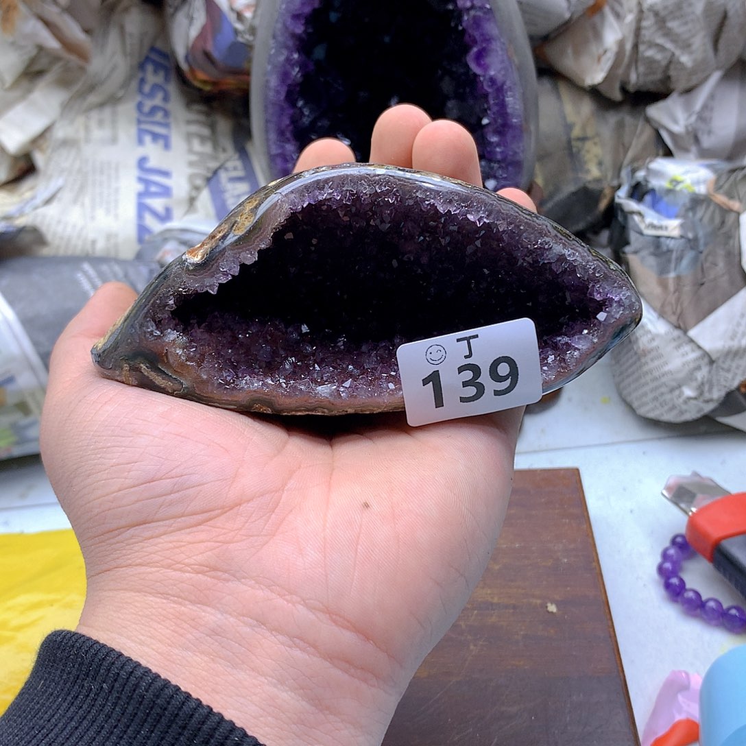 紫晶大型摆件（非配饰）未镶嵌