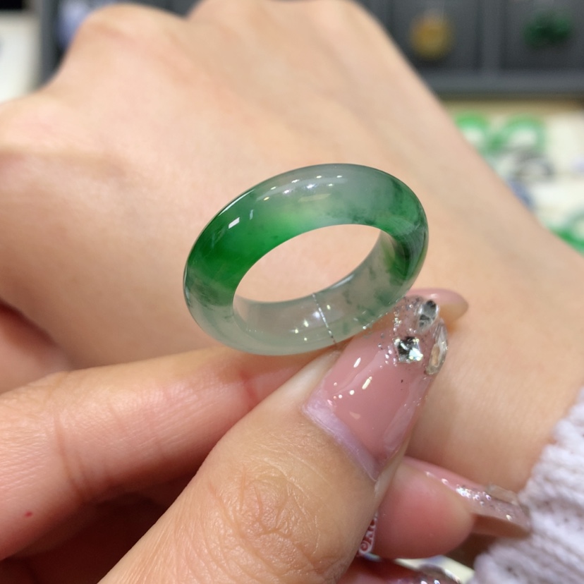 【闪购商品】翡翠戒指未镶嵌姝*翡翠