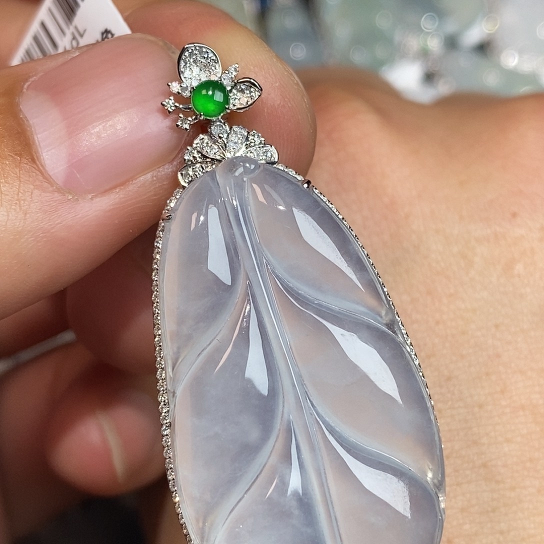 翡翠吊坠(不含链)18K金镶嵌叶子