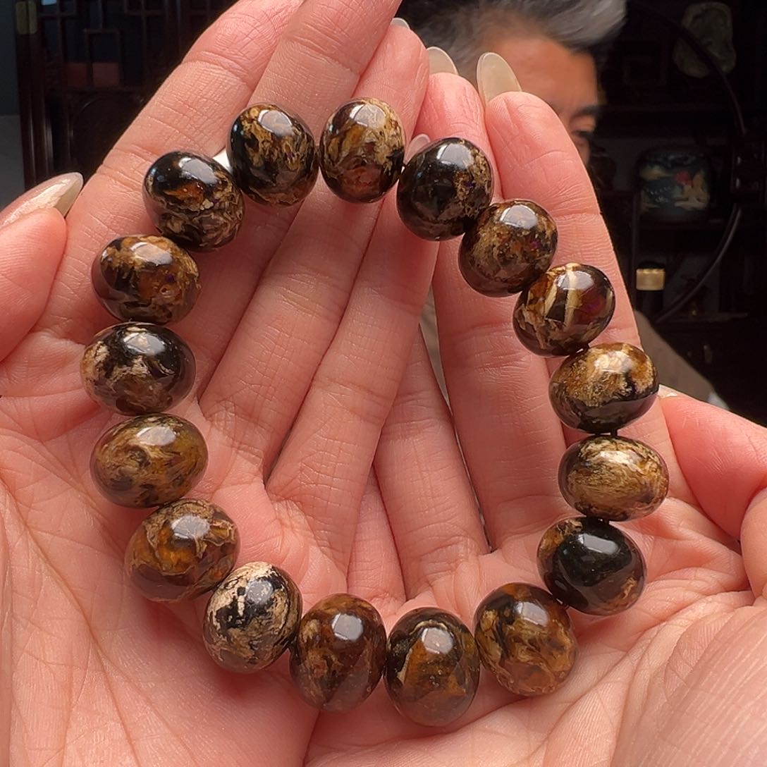 琥珀裸石未镶嵌抚顺琥珀10034。15mm