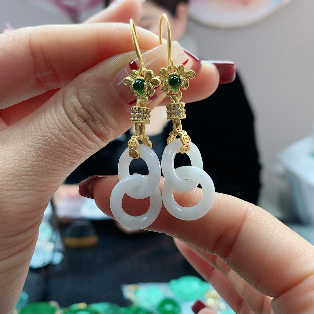 【闪购商品】翡翠耳饰未镶嵌，