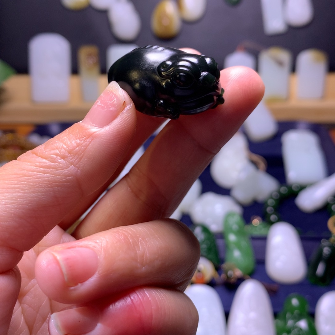 和田玉挂件未镶嵌