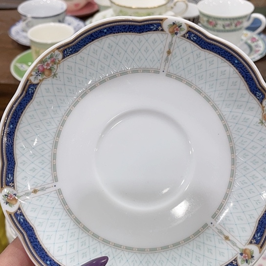 边***e瓷器和陶瓷艺术的繁荣也有较