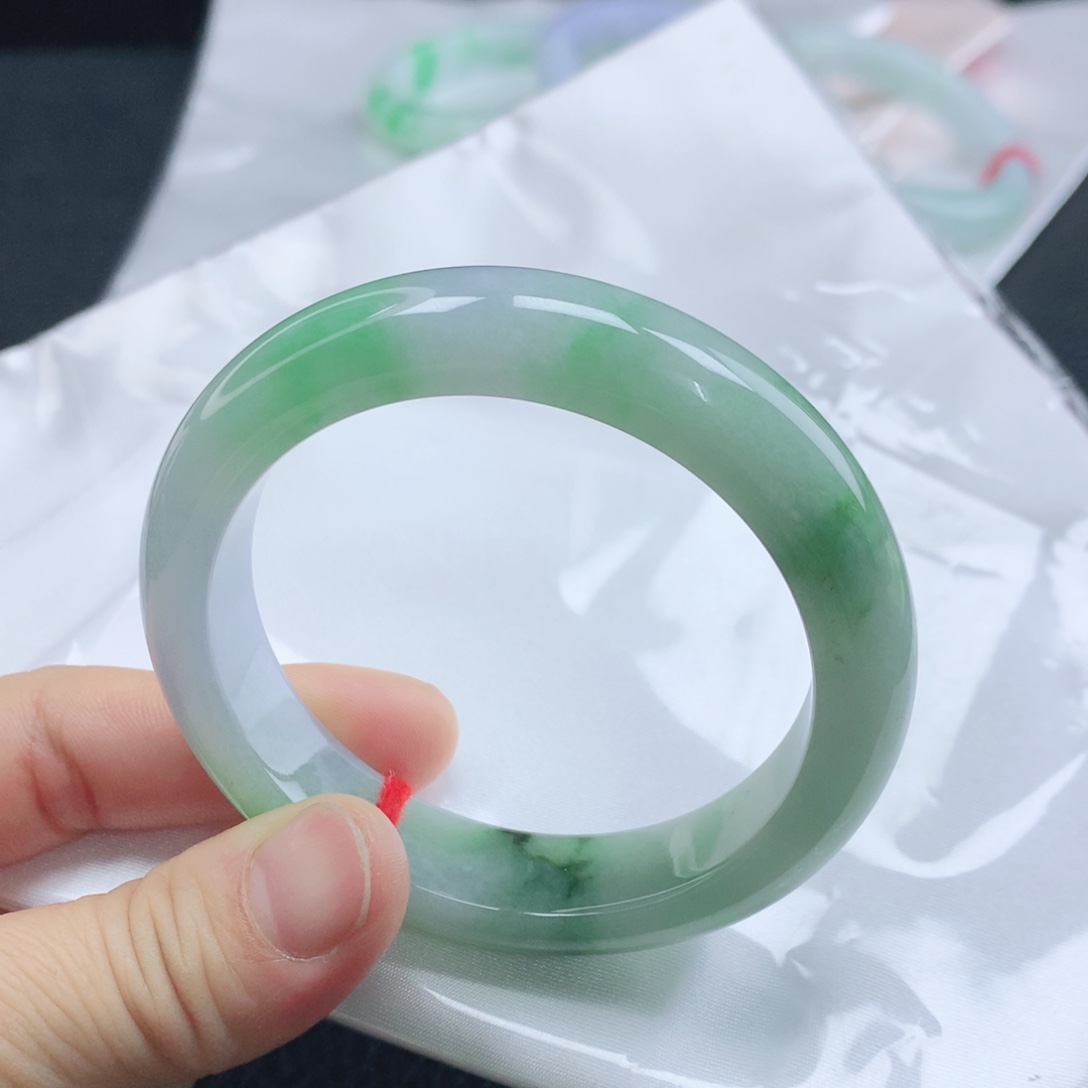 翡翠未镶嵌手镯54+飘阳绿翡翠手镯