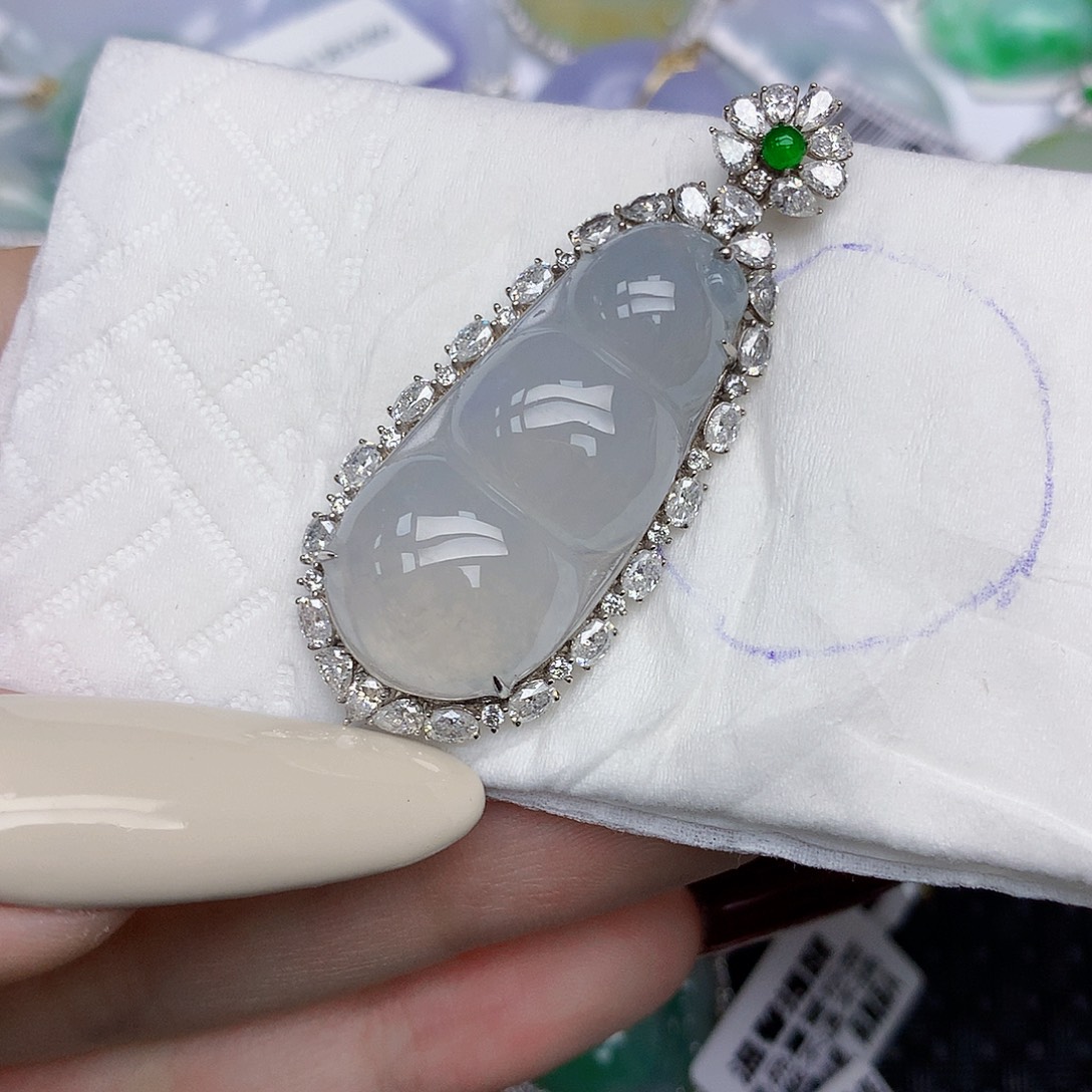 翡翠18K金镶嵌颈饰天然缅甸翡翠a货百元以上9元证书费自理