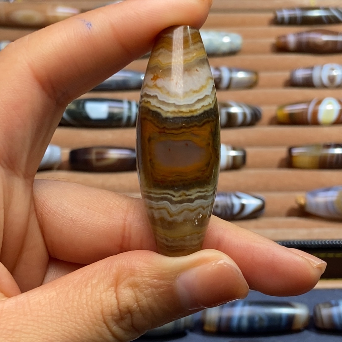 梵***道玛瑙/玉髓未镶嵌颈饰