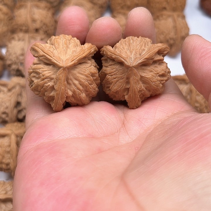 文玩核桃吊坠强****4我想要