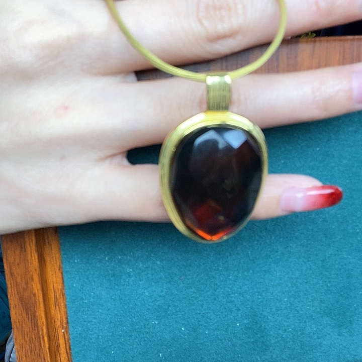 琥珀颈饰银S925镶嵌吊坠