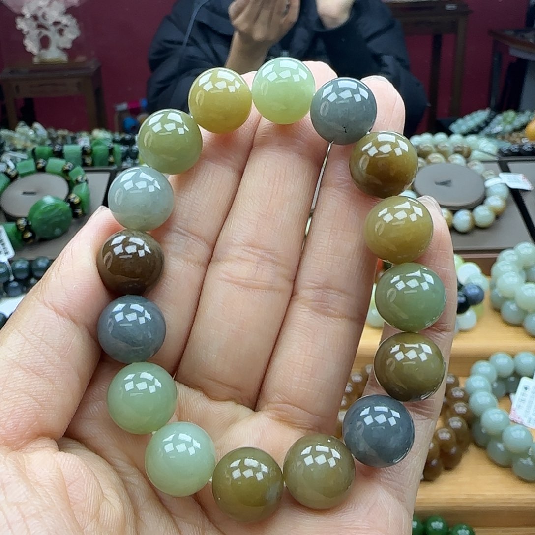 和田玉未镶嵌手链