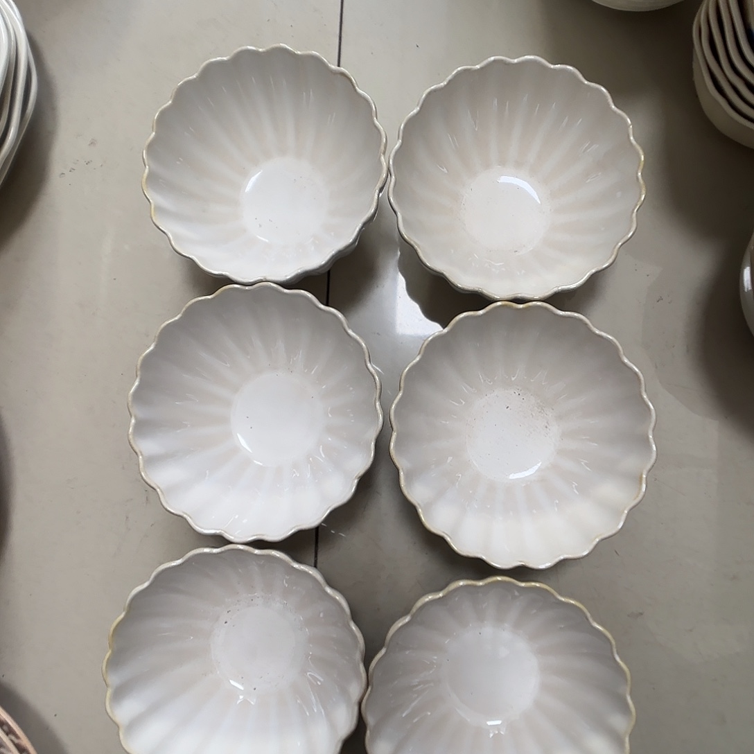 瓷片瑕疵特价陶瓷米饭碗