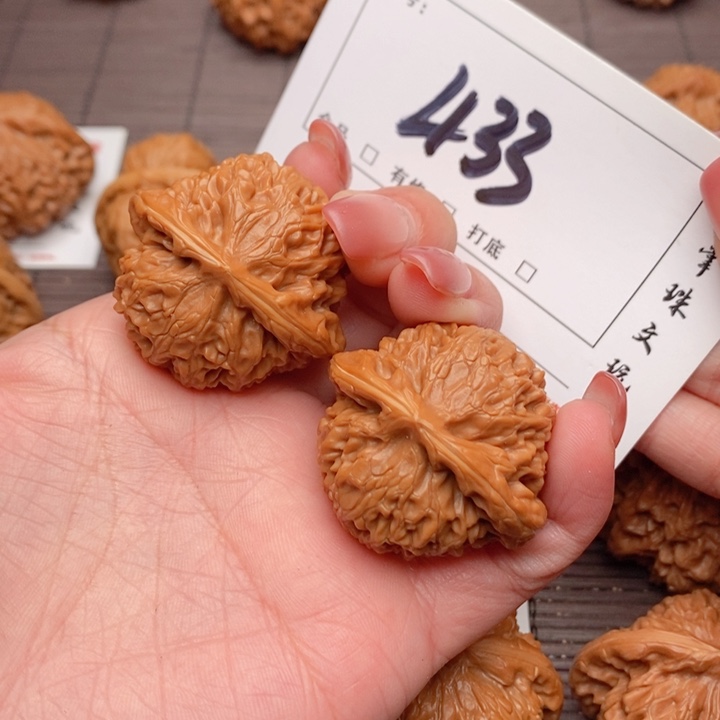 文玩核桃吊坠39宫灯433