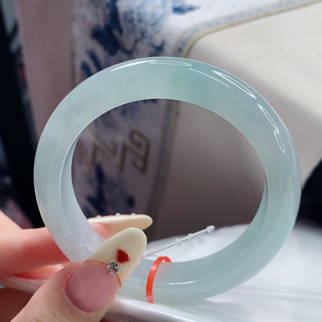 翡翠手镯未镶嵌54.8圈口