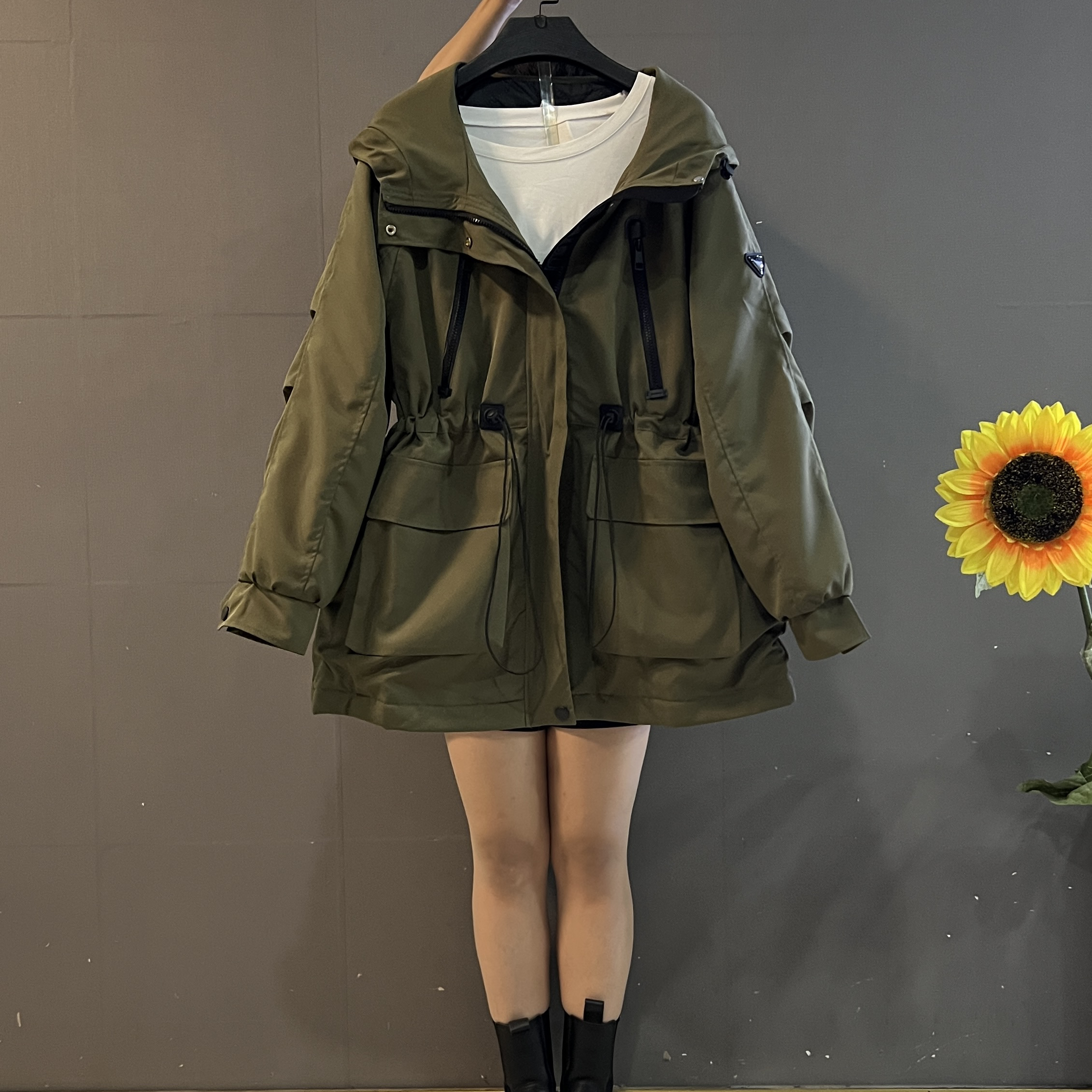 秋冬新款时尚百搭连帽夹棉收腰显瘦冲风衣外套