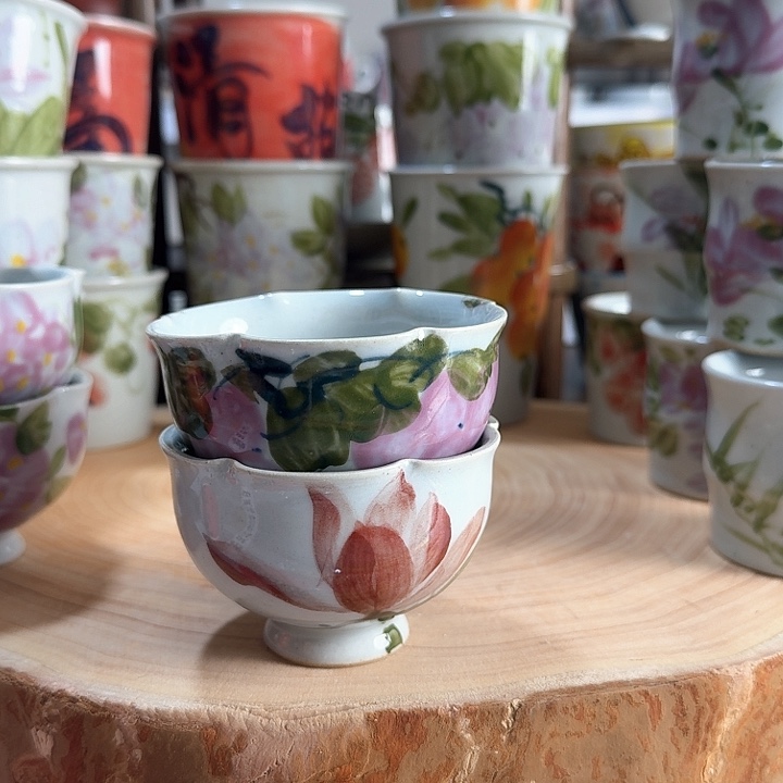 景德镇陶瓷花口杯杯