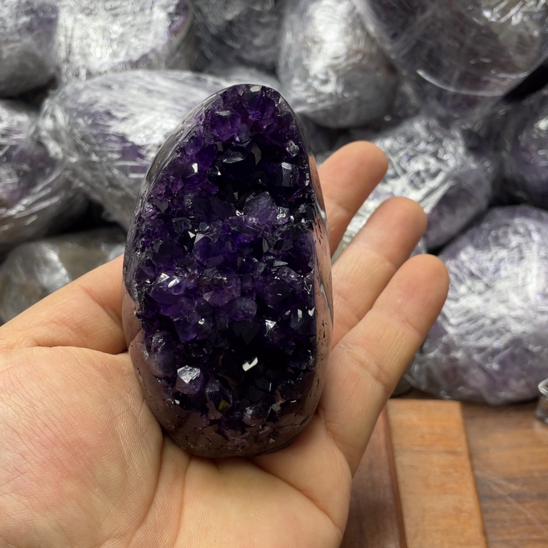 嘉***嘉水晶大型摆件（非配饰）未镶嵌