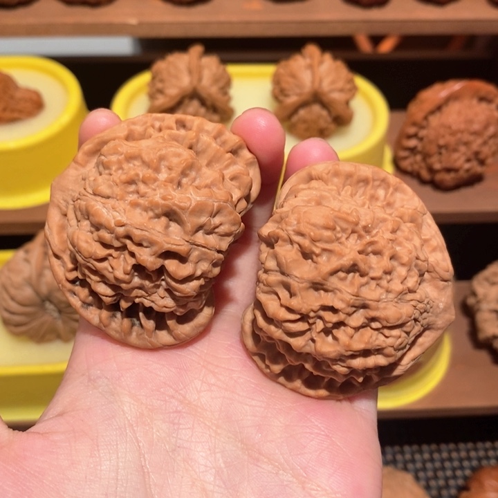 文玩核桃吊坠官帽48