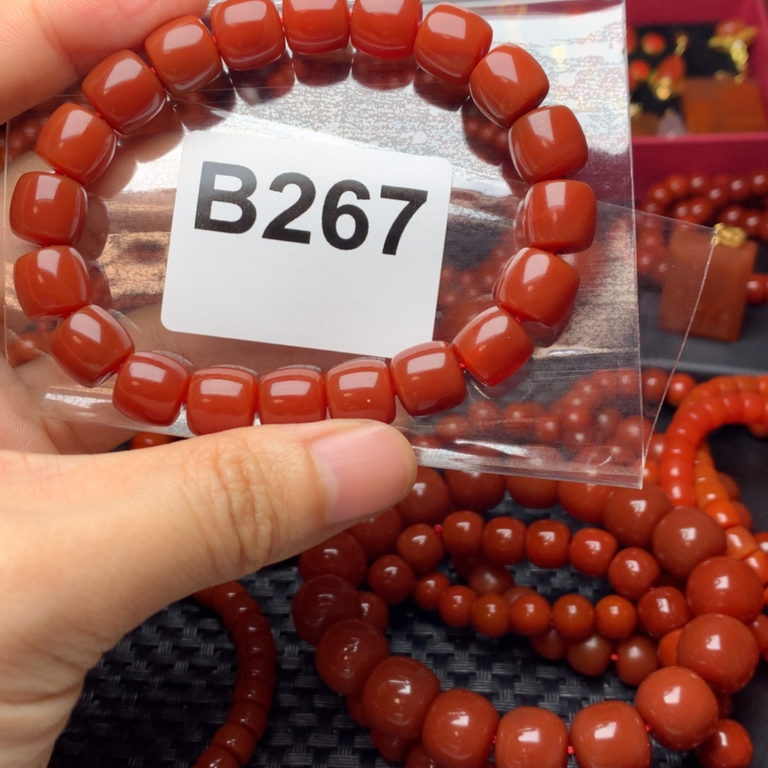 静***语南红玛瑙未镶嵌手链