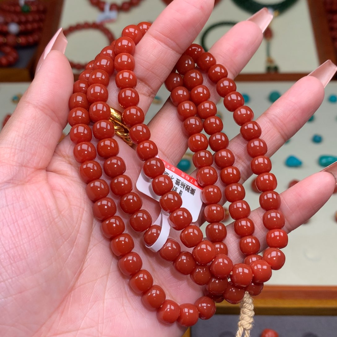 南红玛瑙颈饰未镶嵌