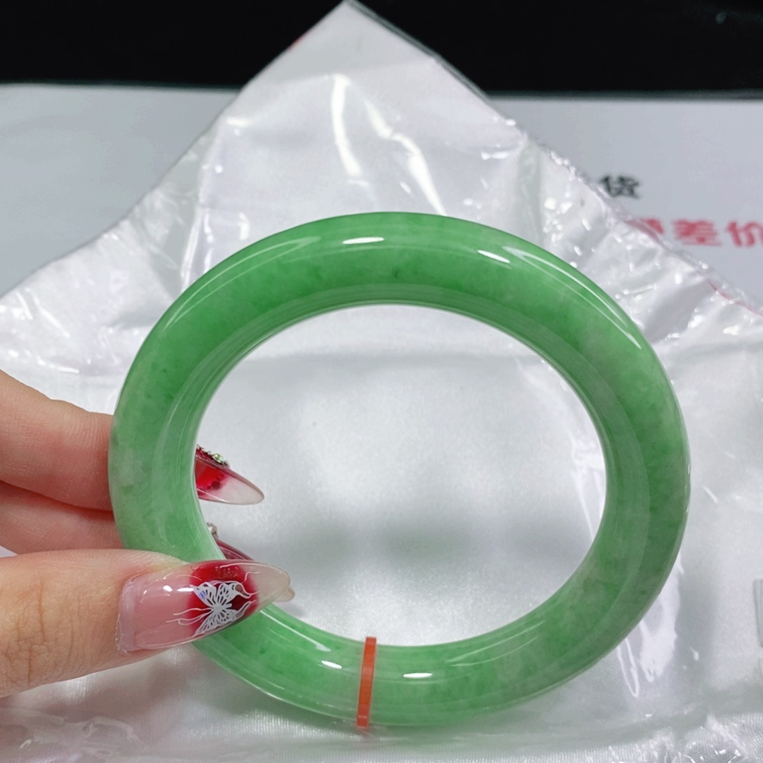 翡翠手镯未镶嵌李*57 57 圆条