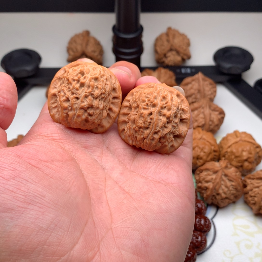 文玩核桃把件?****o血麒麟37.5