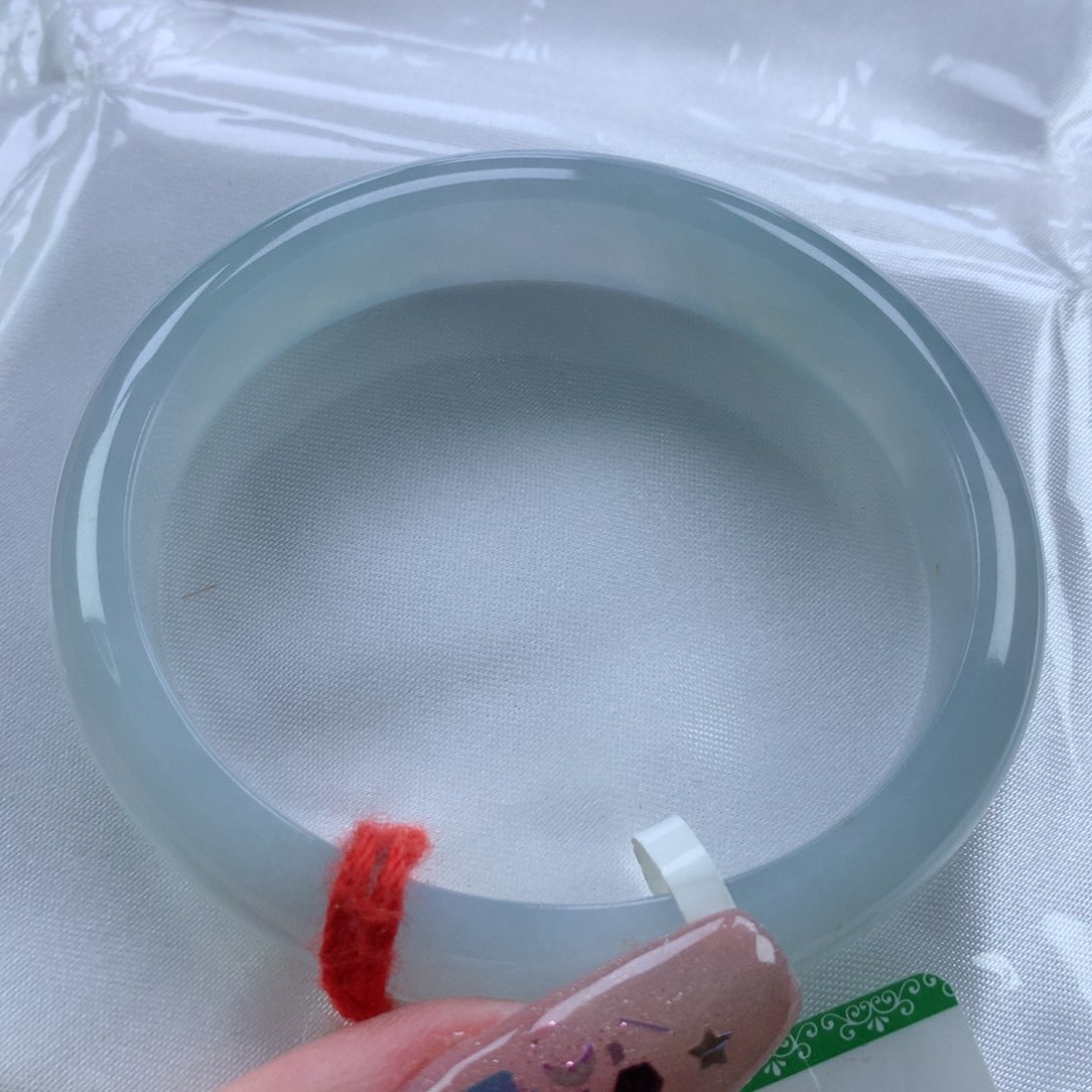 翡翠手镯未镶嵌53.2贵妃蓝底
