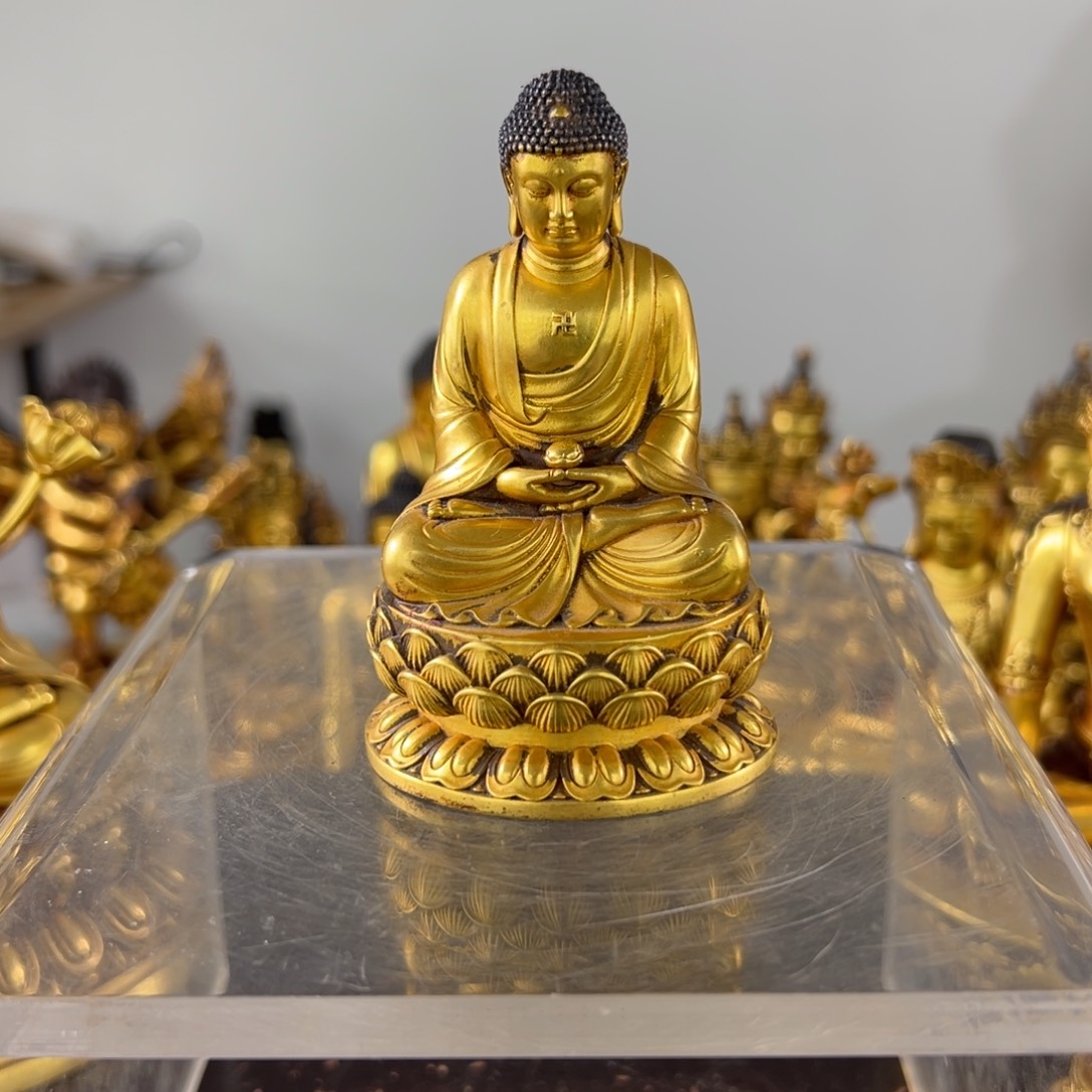 蕙**心佛像的造型和造型