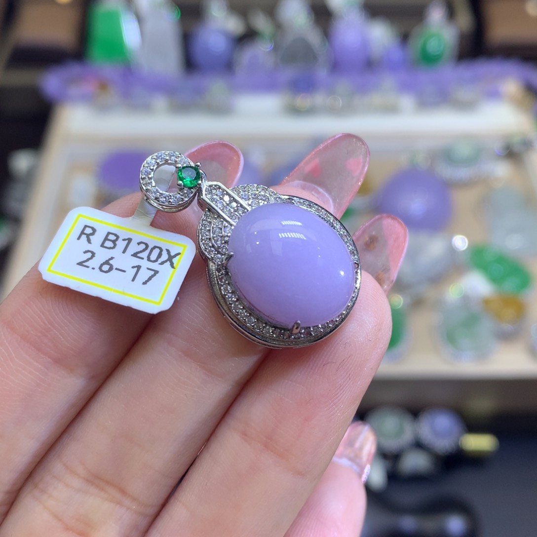 翡翠颈饰银S925镶嵌翡翠