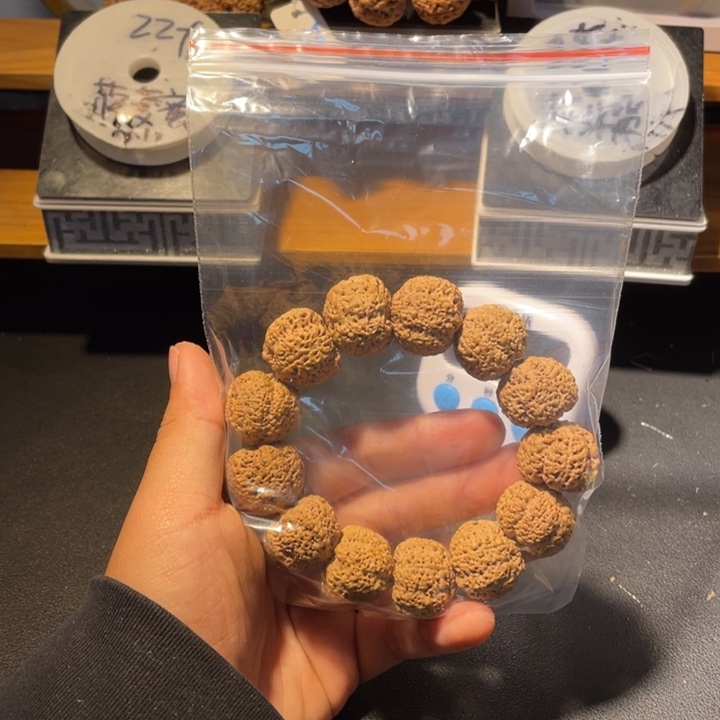 米***育金刚菩提手串这个