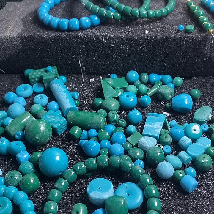 走***黑石英石磁石8910五连圆珠，4颗9的幺珠，12的分体