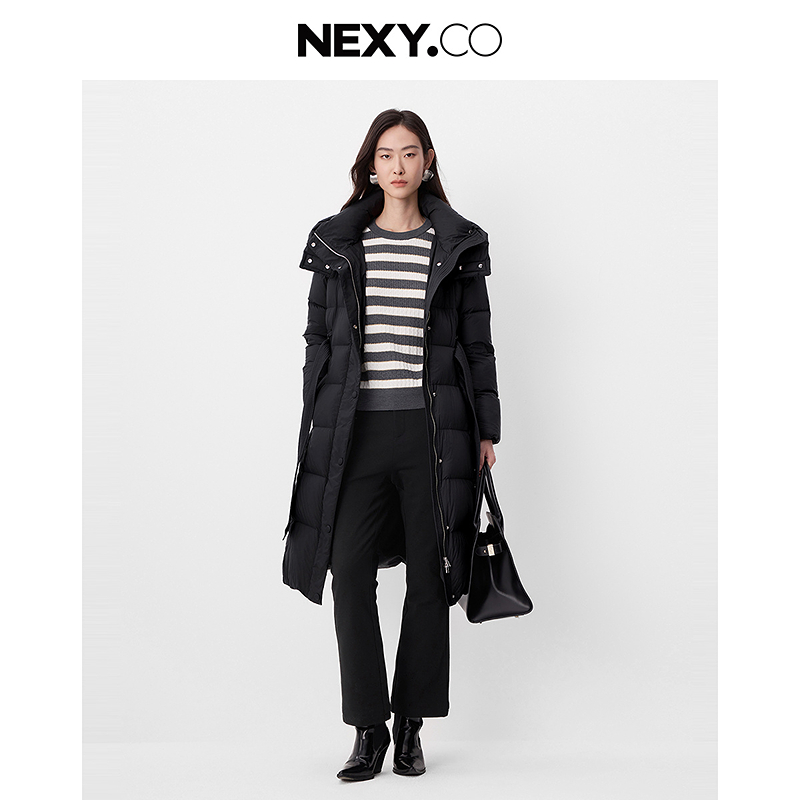 奈蔻羽绒外套XR00762W0