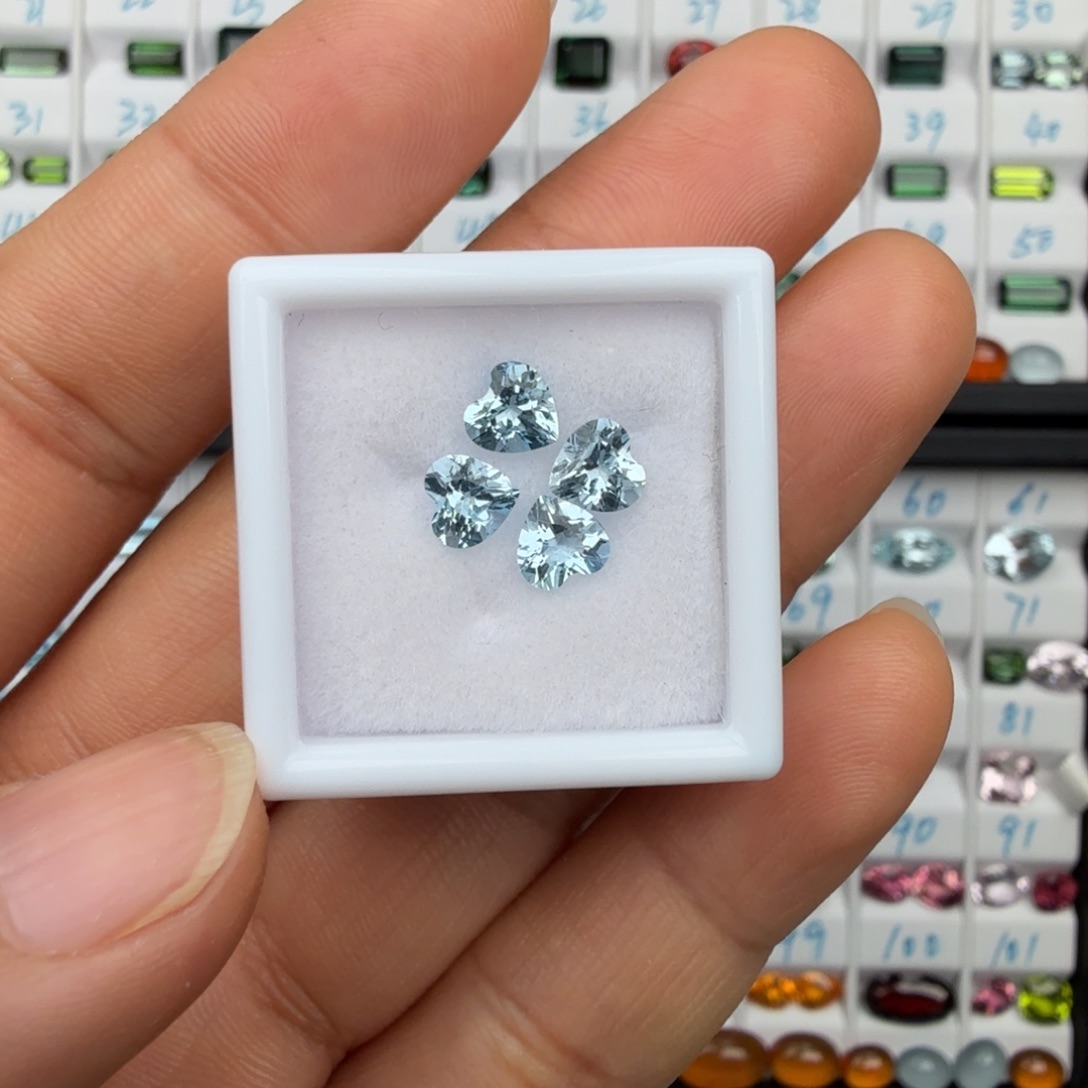 爱****海蓝宝石裸石天然4颗