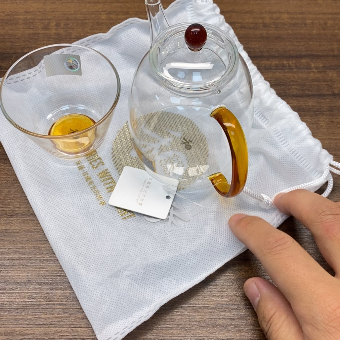 凡***尘禾器宴臣壶琥珀+清杯琥珀