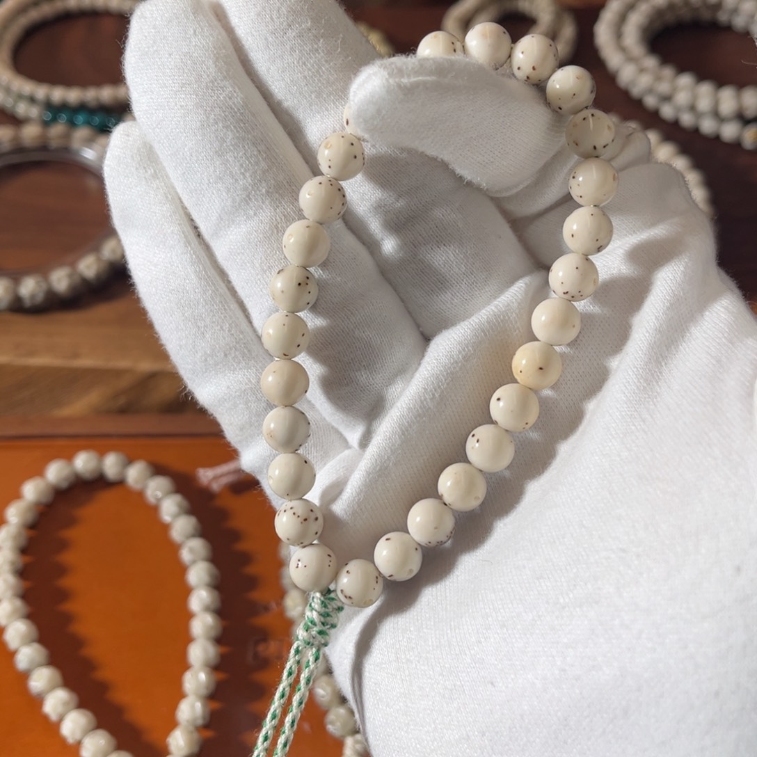 星月菩提吊坠7.5龙蛋手持