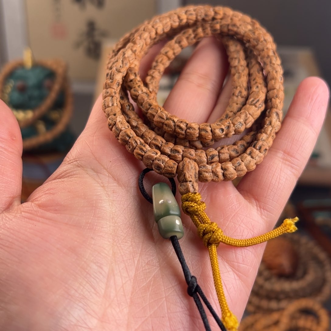 柏香籽/百香籽吊坠雲*