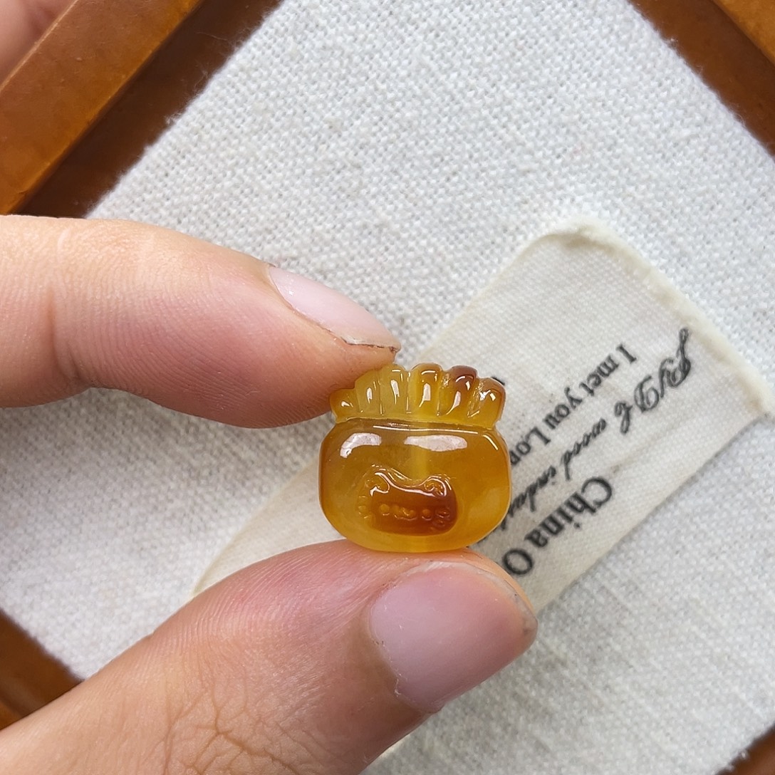 未镶嵌琥珀珠宝奇石猫咪薯条